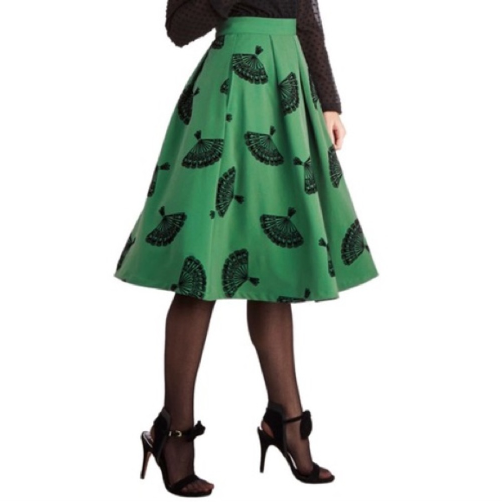 Bettie Page by Tatyana green flared fan skirt L